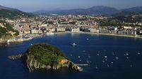Bask in the delights of Biscay Bay for a big family break