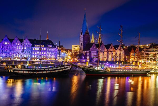 Bremen at night. Photograph: Jonas Ginter. ©BTZ/Jonas Ginter Bremen at night. Photograph: Jonas Ginter. ©BTZ/Jonas Ginter