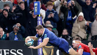 Jordan Larmour scores a try despite Alex Kendellen 25/11/2023