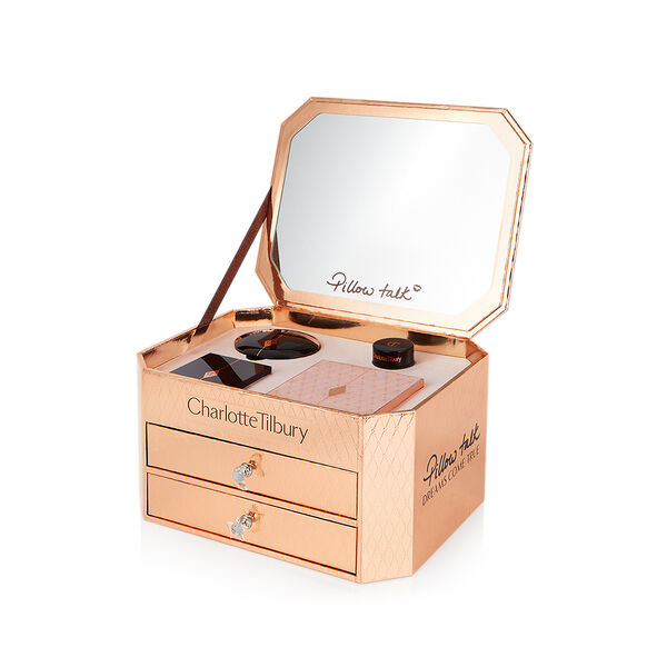 Charlotte Tilbury Pillow Talk Dreams Come True Makeup Vault, €380, charlottetilbury.com Charlotte Tilbury Pillow Talk Dreams Come True Makeup Vault, €380, charlottetilbury.com